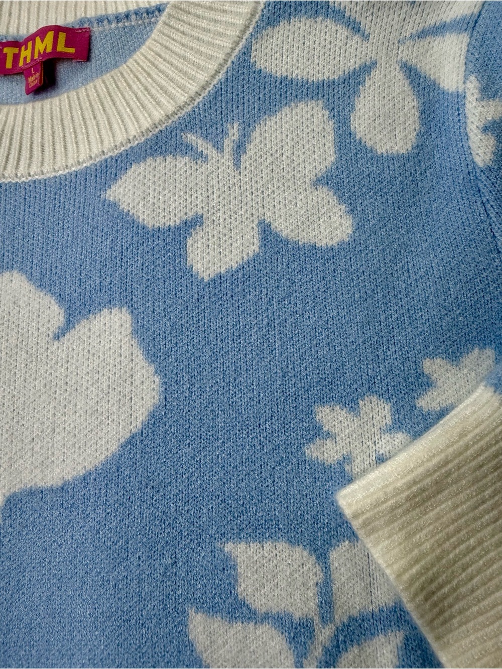 THML Women’s Large Blue & Ivory Floral Butterfly Puff Sleeve Knit Sweater Top - Picture 8 of 13
